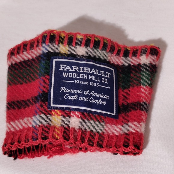 Coffee/pint sleeve, Faribault Woolen Mill Approx 4"x3" - Picture 10 of 13